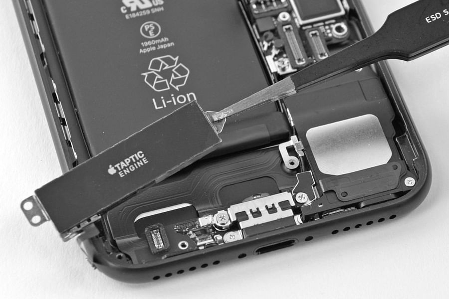 Localized haptic feedback technology