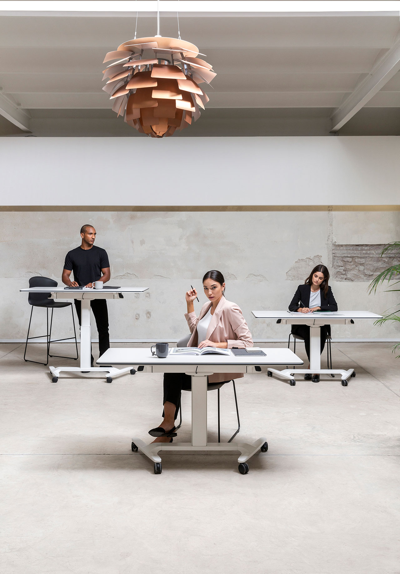 adjustable height desk for wheelchair users